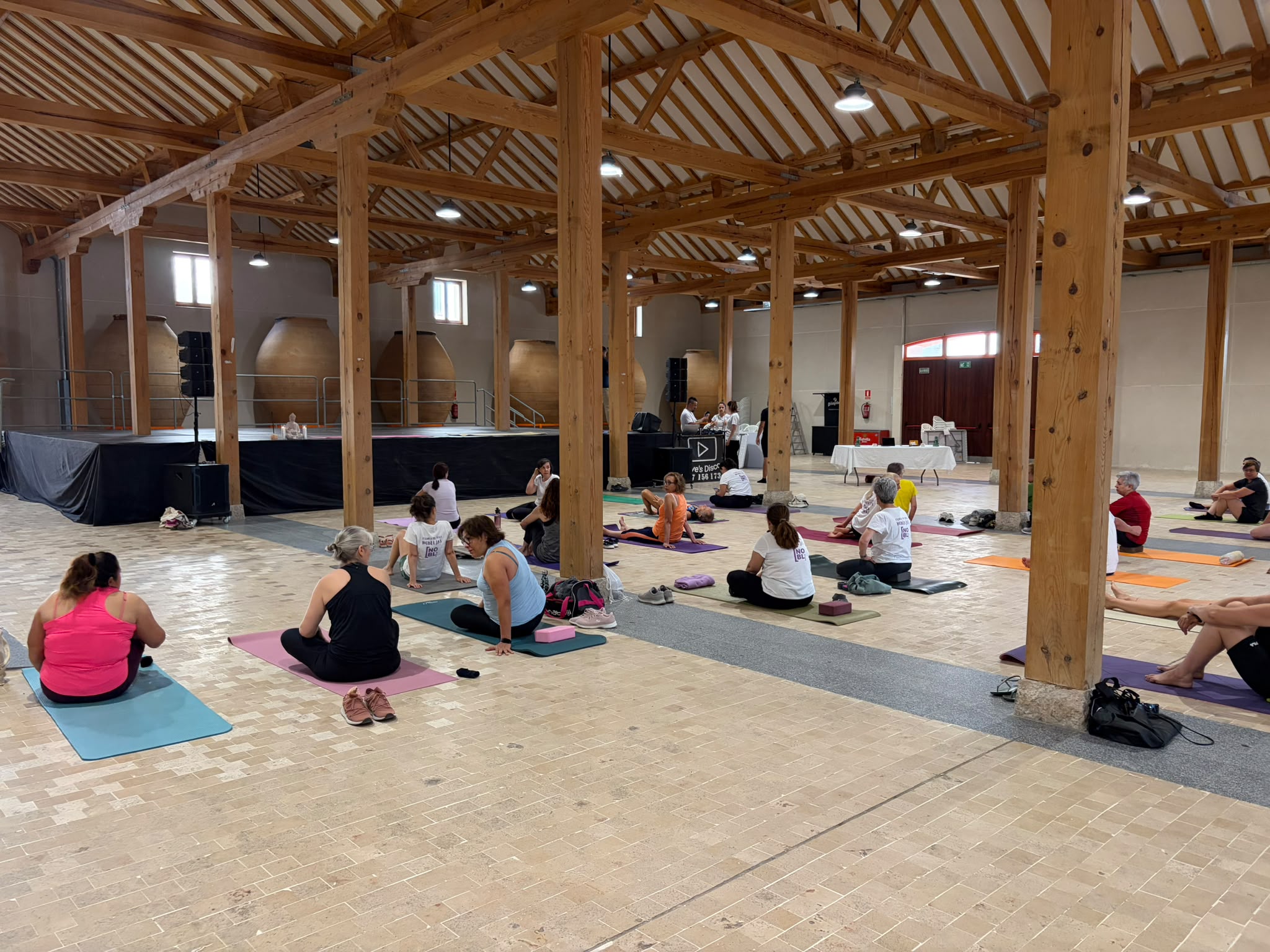 yoga noblejas (3) yoga noblejas (3)
