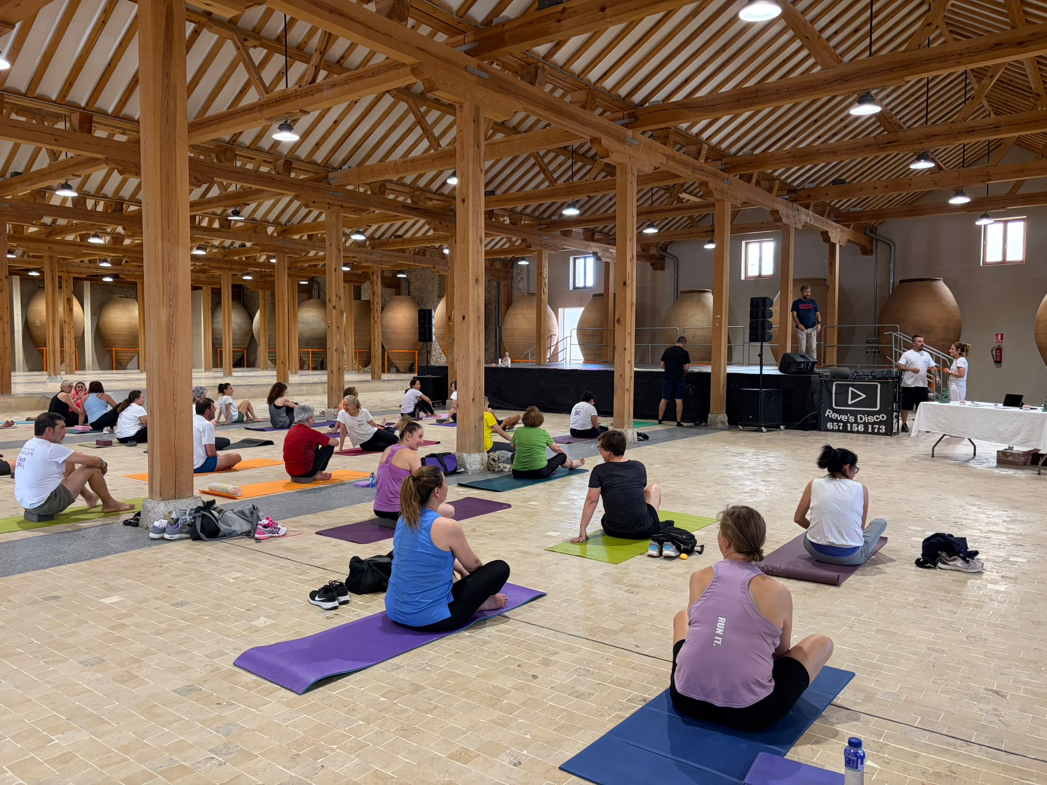 yoga noblejas (6) yoga noblejas (6)