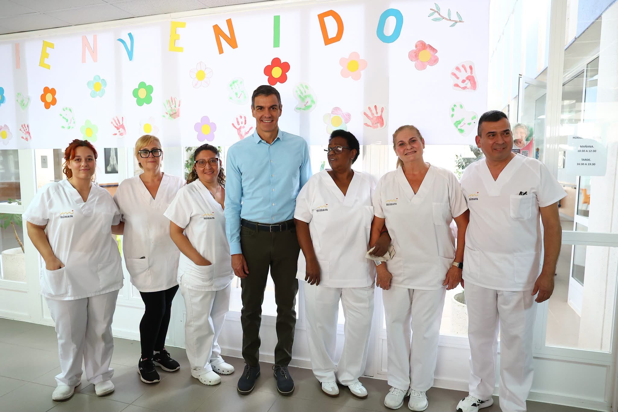 Pedro Sánchez durante su visita a Noblejas